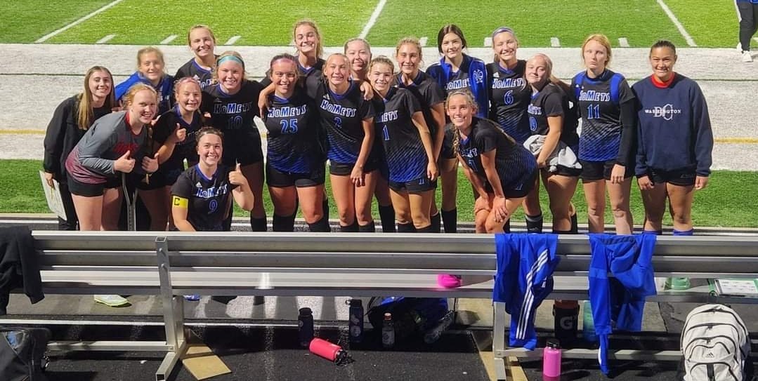 kometsoccer's tweet photo. So proud of this team!! I am so blessed to have been apart of this season. ❤⚽️
Congrats to Winona on their 2-0 victory. https://t.co/mlr3ANbcEU