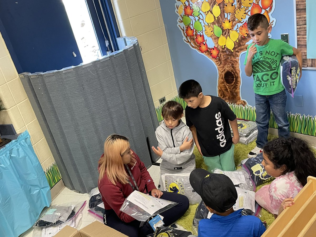 A HUGE delivery of spirit wear was dropped off this morning &amp; there is still more to come! Thank you to Threads for helping our Lake Park students show their Panther Pride! Shout out to Intermediate SSP for distributing it all! <a href="/D86Transition/">D86 Transition</a> #ASD4ALL <a href="/LakeParkASD4/">Lake Park Elementary School</a>