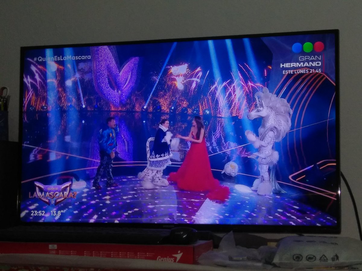 Elikargentina's tweet photo. #QuienEsLaMascara ¡Cantó hermoso en todas sus presentaciones #MercedesFunes! ¡Súper talentosa! ¡Aplausos para #Nieves, la #Leoparda! 👏🏻👏🏻👏🏻👏🏻👏🏻 No acerté con este personaje...😋😋😋 https://t.co/4G6AKyfkSI