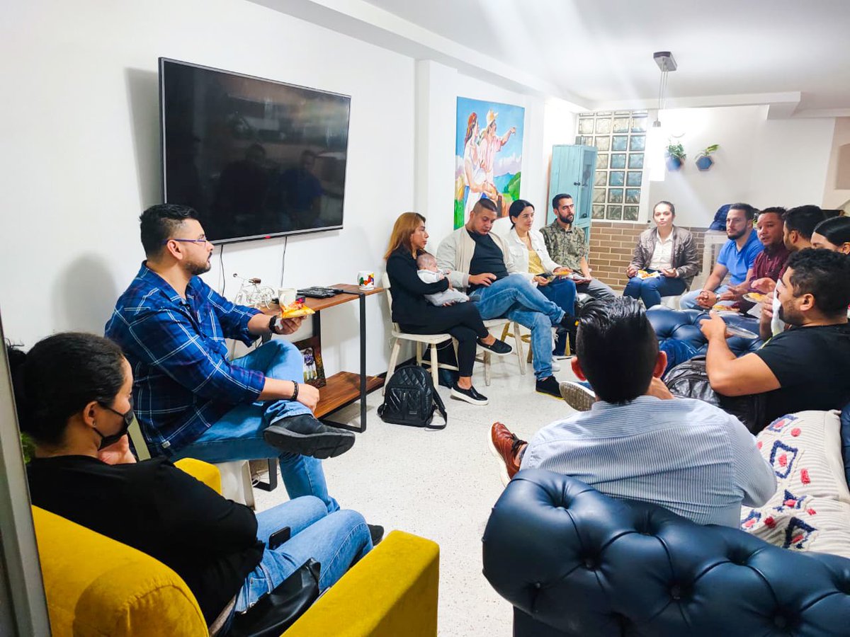 andreslopezram's tweet photo. @andresarcilap 🤜🏼🤜🏿🤜🏾 https://t.co/yAkFvamExR