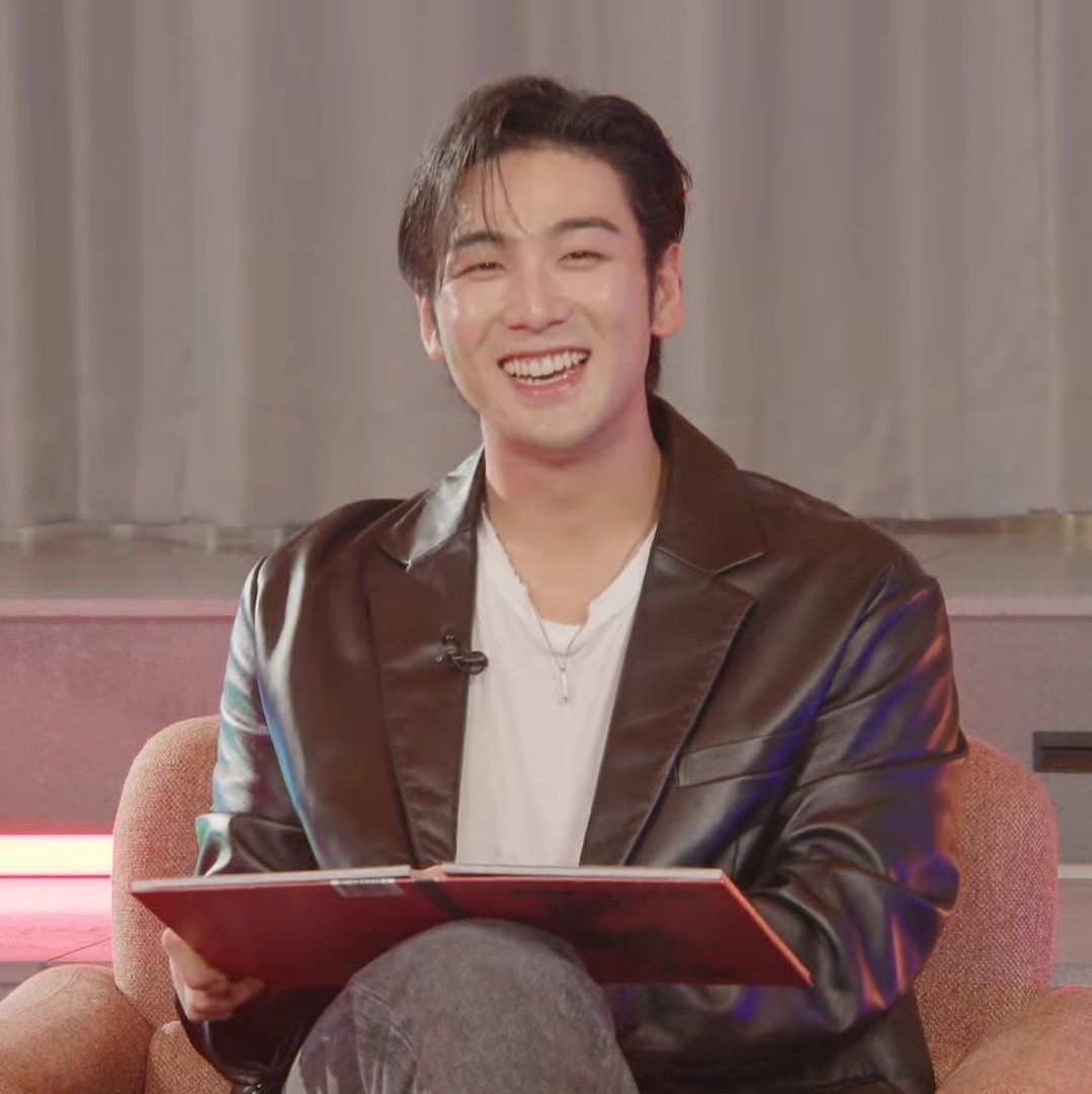 hourly baekho tweet media
