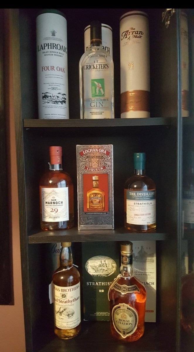 VaultMalt's tweet photo. I think it's going to be long winter. A few "oldies" dug out for The Malt Vault visitors to sample during these cold , damp nights ahead.🥃🥃 https://t.co/A5Vz8QtlWV
