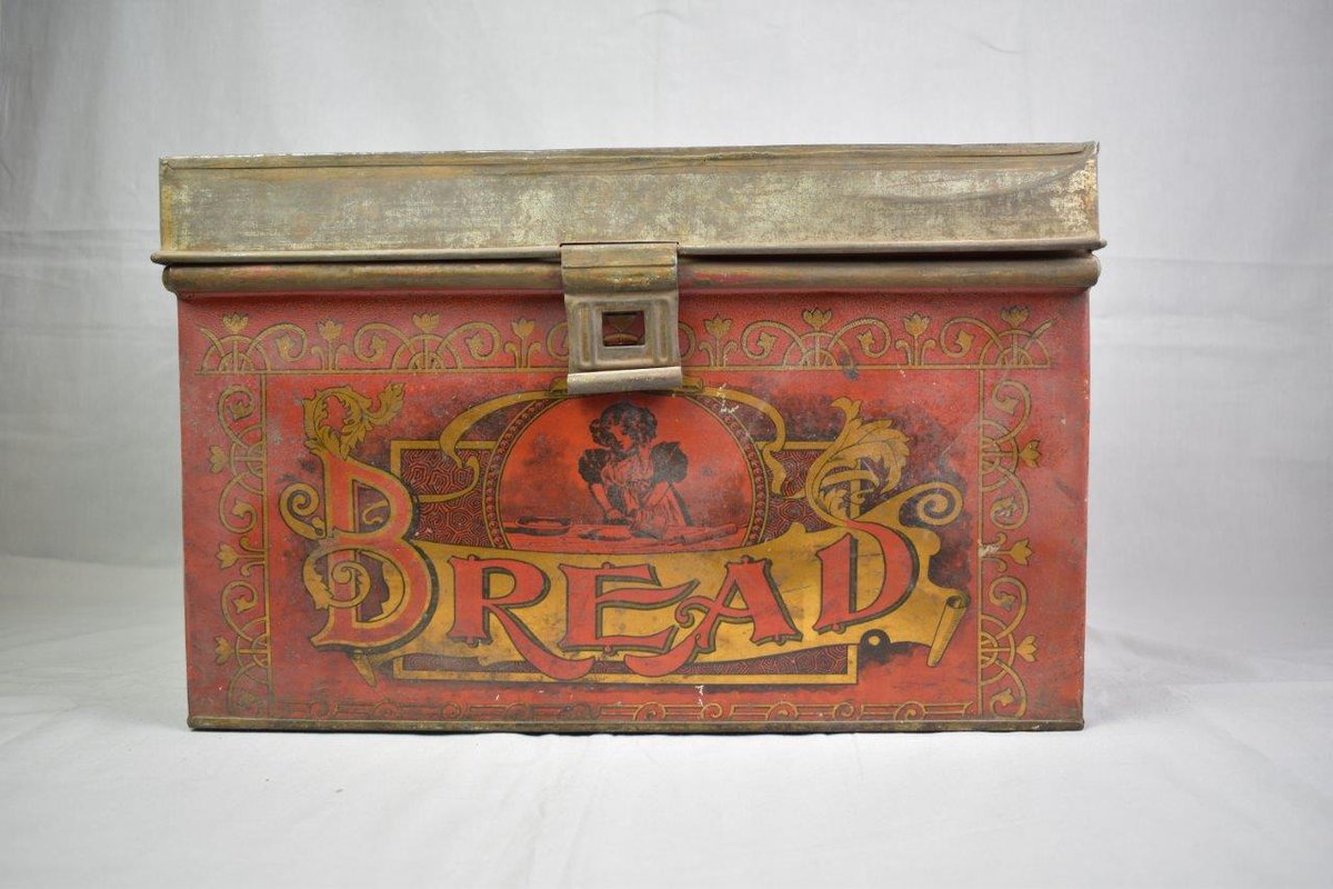 RosslandMuseum's tweet photo. Did you know October 16th is #WorldBreadDay? Initiated by the International Union of Bakers and Confectioners, today commemorates the anniversary of the creation of the Food and Agriculture Organization of the United Nations (FAO) in 1945.
#CollectionExploration #TheMoreYouKnow https://t.co/u8NLxaj1uS
