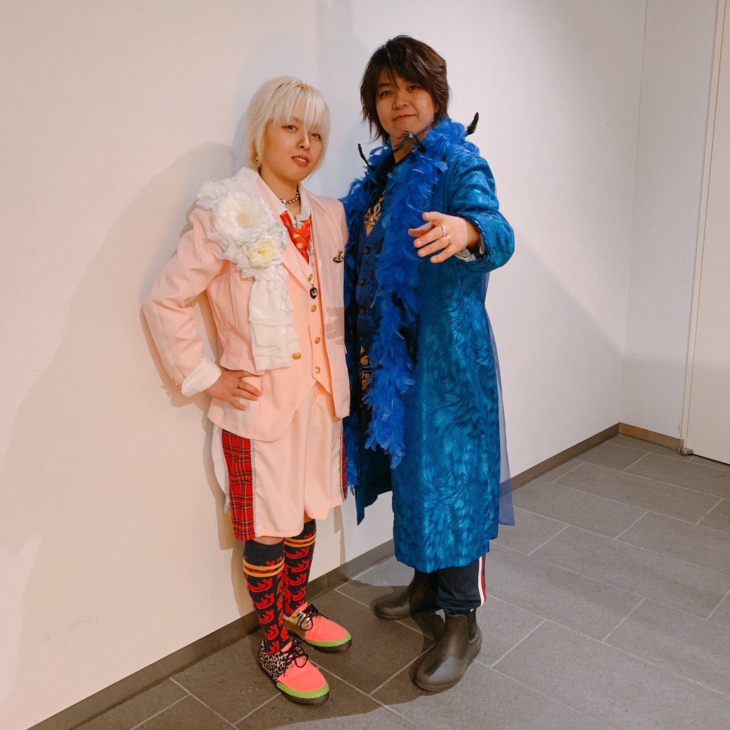 kona_knight's tweet photo. 1日目で2人して気に入って🤩😍
2日目は衣装の構造分析に集中して
😳
何とか苗場に間に合わせたあの日…

後日ちょっと直しましたw

#AXSコーデ
#工房KONA
#AXSON https://t.co/JMz1fyotne