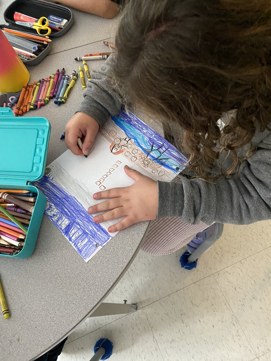 JuneauGr3's tweet photo. We’ve been learning how to bump up our writing by adding detail and adjectives. To help them understand the power of writing, students listened to a poem called “The Big Big Sea” and then drew what they saw in their minds. https://t.co/R5a2kIia3t