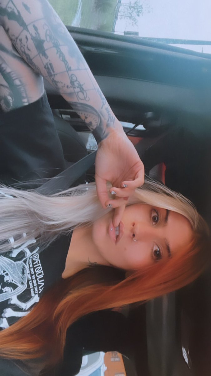 Luci_officialxo's tweet photo. new era new hair https://t.co/T2Pzlvjn09