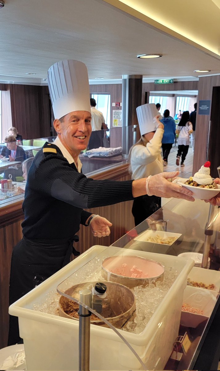 General Manager Steven Jacobsen prepared sundaes for guests aboard the <a href="/CruiseNorwegian/">Norwegian Cruise Line</a> Jewel while we sailed in Glacier Bay, #Alaska.  This is why I sail Norwegian Cruise Lines.  #FeelFree