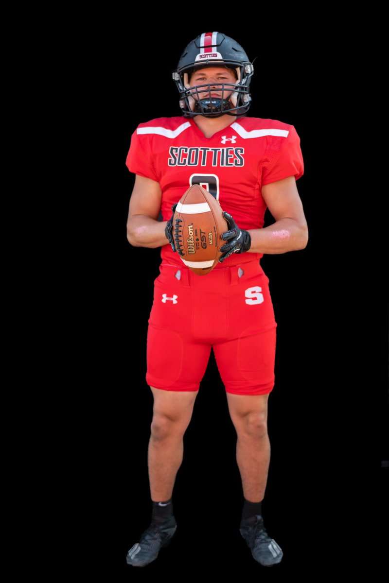 SHSFootball4U's tweet photo. Uniform reveal vs Greensburg Salem! ⚫️🔴🔴 #OLP https://t.co/E2TmLj4qmQ