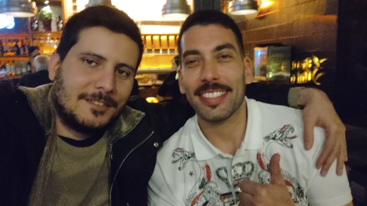 #TBT más fotos de la #InFoConf2022 con amigos y colegas, arriba y abajo del escenario

<a href="/Rosalia_G_/">Rosalía</a> <a href="/santyruack/">Santiago Trigo</a> <a href="/Enzo__NB/">Enzo Nogueira Barria</a> @AlexisBrignoni <a href="/GalleFernandezN/">Matías Fernández N</a>