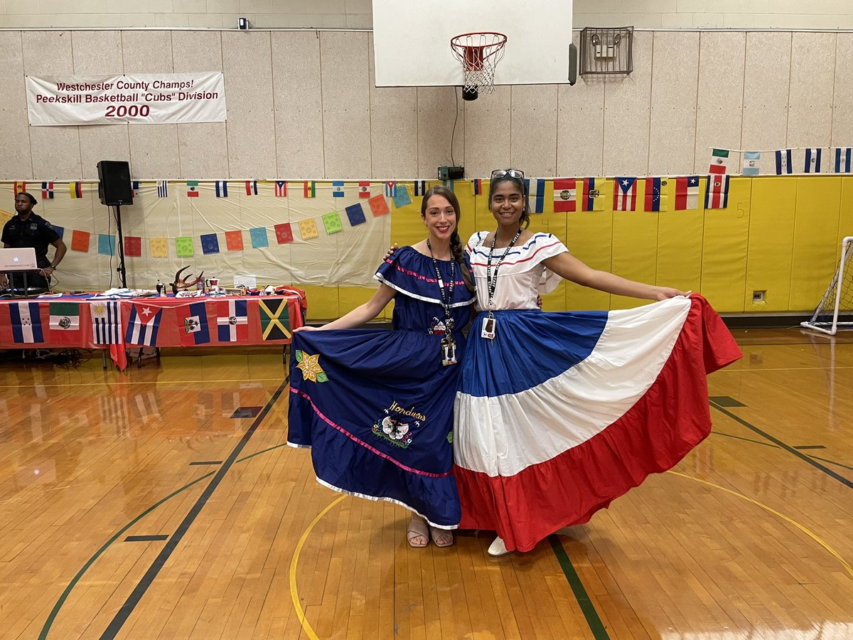 Rethink_ENL's tweet image. Celebrating hispanic heritage at #hillcrest. What an amazing way to feel proud: dance!🕺💃
#peekskillCSD #wearethepromise #hispanicheritage
