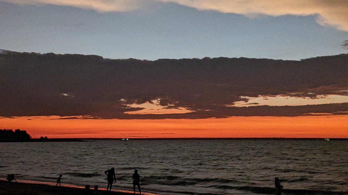 DanWinter_AU's tweet photo. Heading home from #APSAD22 after sneaking in an extra day off to explore the region. @mindilbeach Sunset Markets last night were fantastic (and rain free!)

Thanks for the hospitality Darwin, and to the @APSADConf team for all your efforts. 👏👏 https://t.co/UOLZ8NCVXR