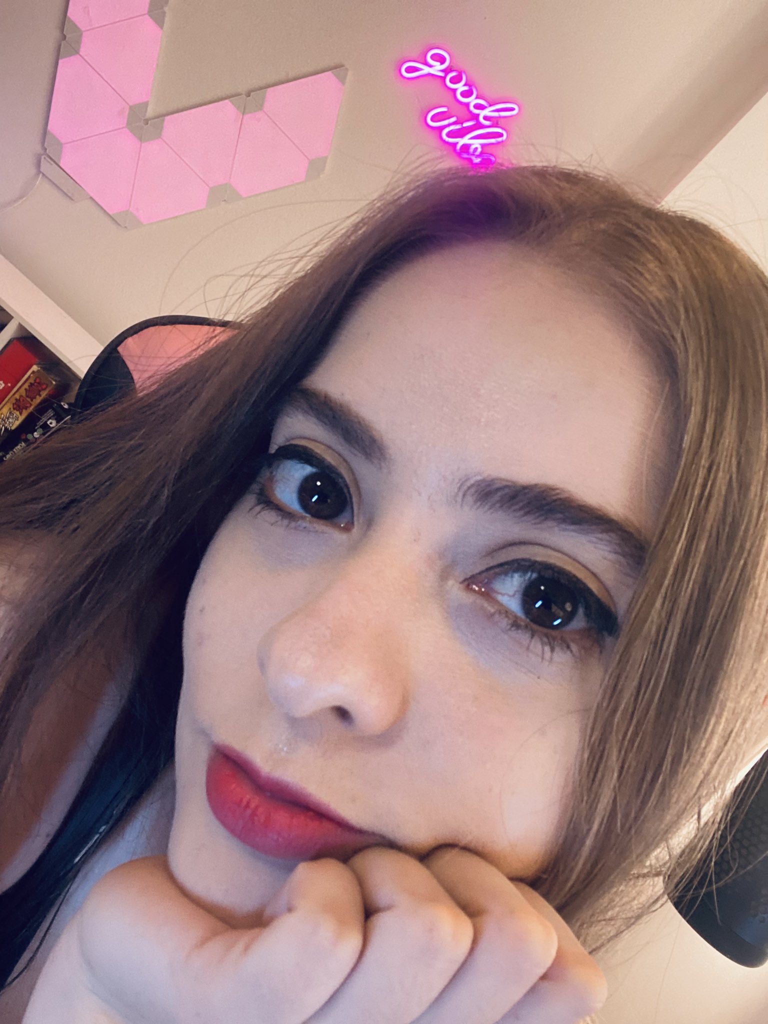 Jess on Twitter: Hi, ¿vienes? t.coNEFTBjD281  Twitter