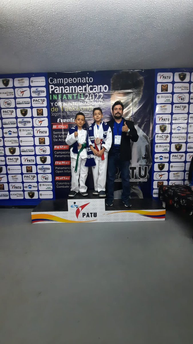 viniciovaldes's tweet photo. Histórico!!!

Primera vez Honduras obtiene dos medallas de bronce en el Panamericano Infantil llevado a cabo en Colombia .
Nuestras felicitaciones a su entrenador Edgardo Hurtado y por supuesto a los medallistas .Matthew Eli Molina - 40 kg
Sebastian Andres Vasquez -30 kg https://t.co/Xnlz7bcC5e