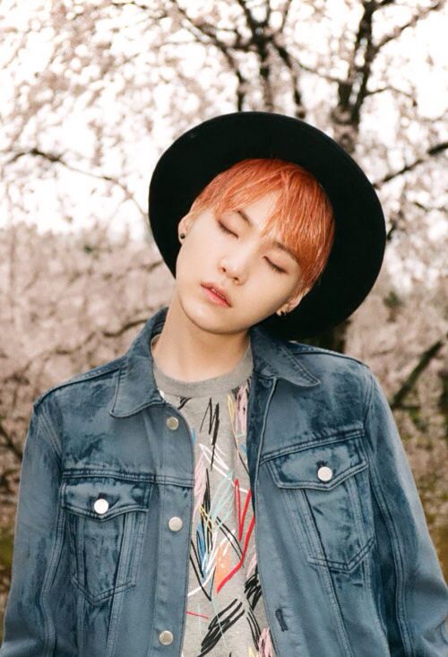 Becky⁷ is seeing BTS ⊙⊝⊜❤️🅐🅡🅘🅡🅐🅝🅖❤️ ⟭⟬ ⟬⟭ tweet media