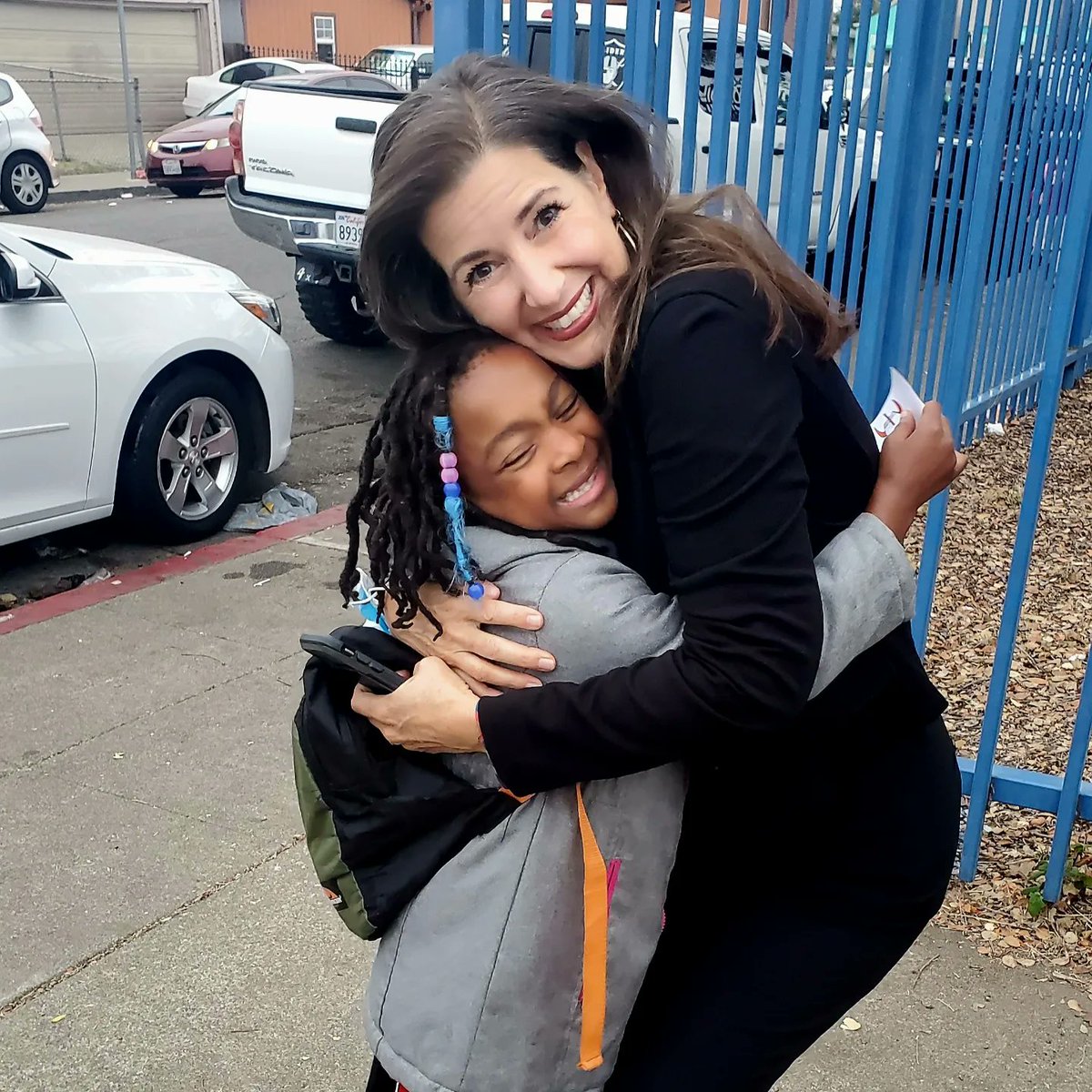 LibbySchaaf's tweet photo. We had a wonderful Walk &amp; Roll to School Day, highlighting active transportation options to our schools - and the need for greater bike/ped safety. Thank you students and teachers of Fred Korematsu, BayTech, and Rudsdale Schools for inviting me on your "walking school bus"! https://t.co/t9iGbEMSfP