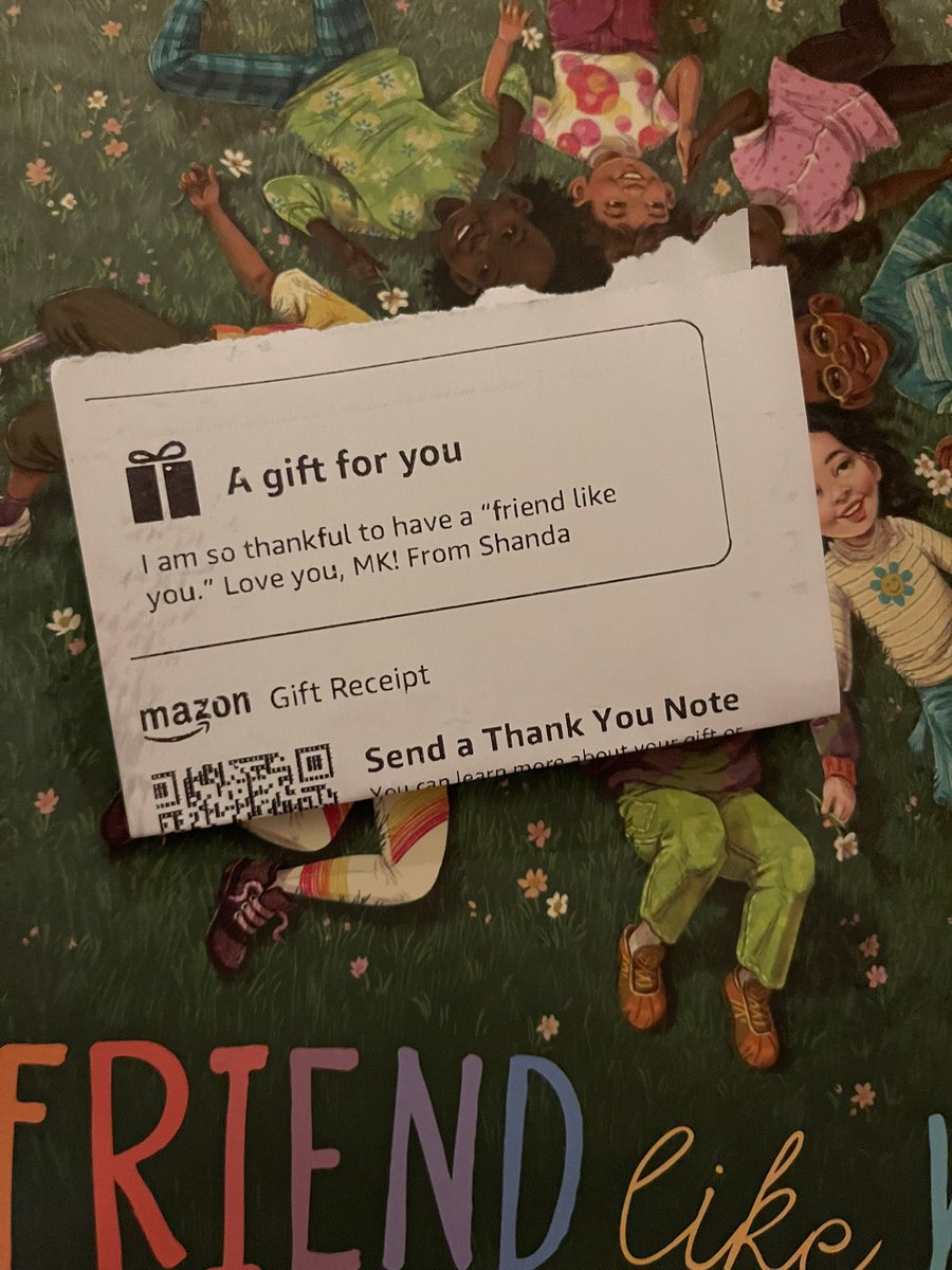 KingofReading31's tweet photo. A perfect day to get surprise happy mail from @shanda_bandi! Can’t wait to read this with the boys and some Falcons! #isitdecemberyet #thebestever #thankfulforyou https://t.co/wJq3WAyFJC