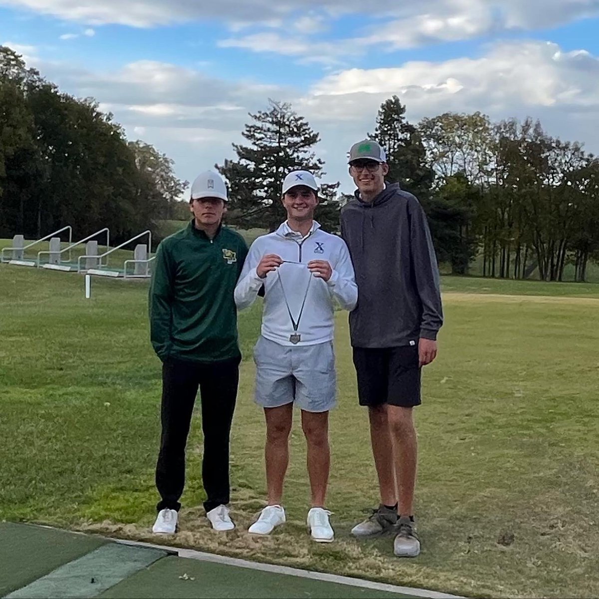 St. Xavier Golf tweet media