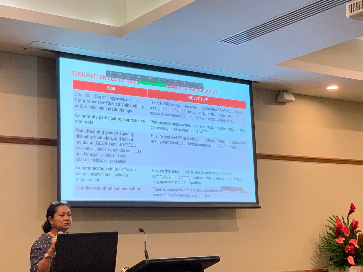 @elisa_calliari Christine Fung gives a truly informative presentation on addressing Loss and Damage in planned relocation processes. Here, talking about the skills needed for officers involved in such processes.