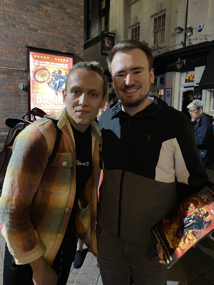 Dan_Cheeseman's tweet photo. Was lovely to meet @BatTheMusicalβs incredibly talented @Glenn_Adamson and @MarthaKirbs at stage door tonight!
Still amazes me how both of you and the rest of the cast are able to full send as much as you do, night after night!
#BatOutOfHell #BatTheMusical @LiverpoolEmpire https://t.co/SVUCttDn4I