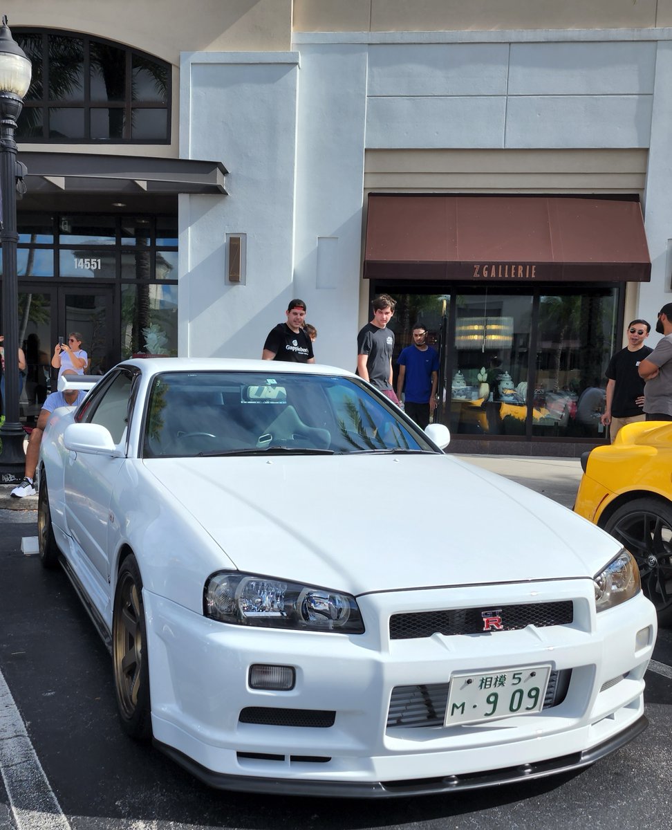 gofastflorida's tweet photo. I know the blue is popular but I would prefer this Nissan Skyline GTR34 all day!
#nissan
#nissangtr
#nissanskyline
#nissanskylinegtr34
#skyline
#jdm
#jdmfans
#gofastflorida
#CARS
#CARGRAM
#CARSTAGRAM
#CARLOVERS
#CARPHOTOGRAPHY
#AUTOMATIVE https://t.co/JgQrYVnFYr