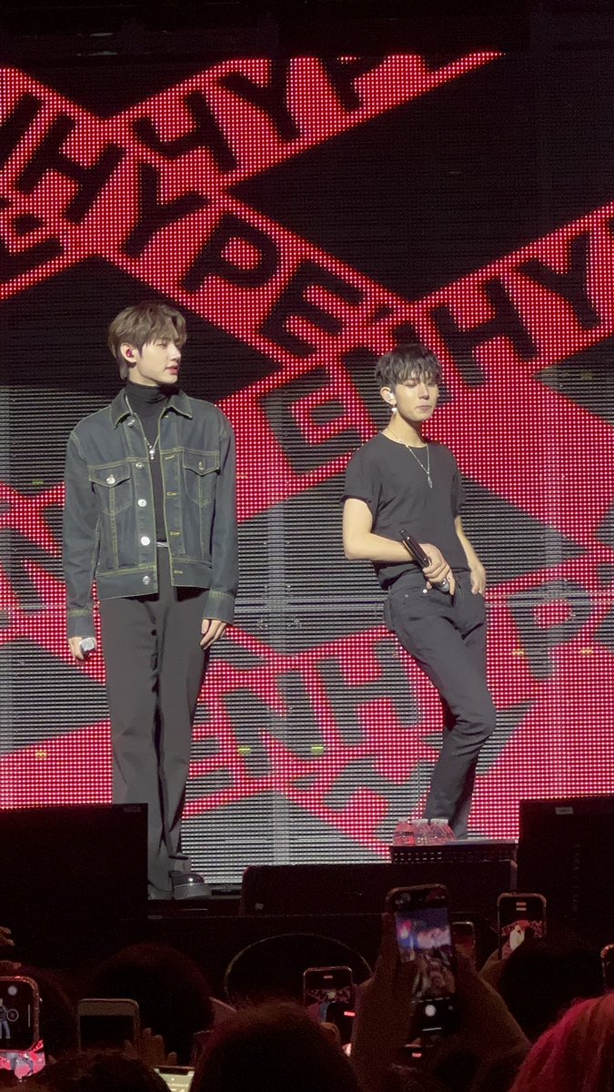 TheJungOne01's tweet photo. Heeseung and Sunghoon https://t.co/VgagA4Sa3h