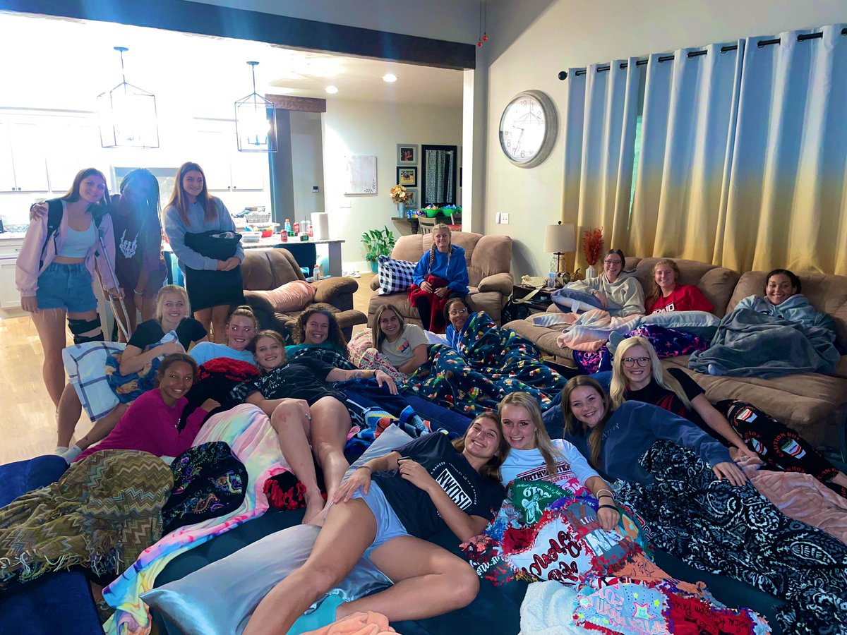NWOSUWBB's tweet photo. Unplugged, relaxed and enjoyed some FAMILY time last night! 

We will see you Saturday, October 15th! 😍 https://t.co/pDuYWjoAqK