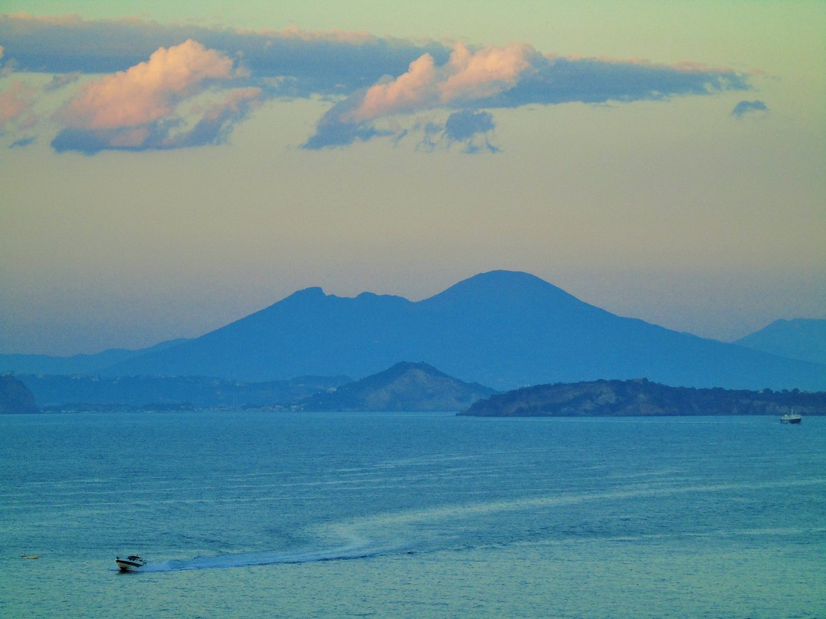 #CheMediterraneoSia #GolfoDiNapoli da #Ischia