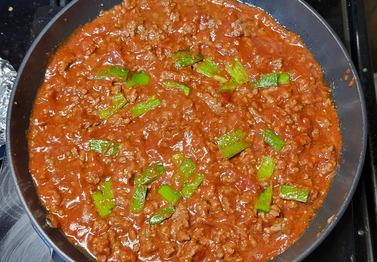 DonSutt59868683's tweet photo. Before the #manwitch brand, we made loose meat sandwiches called Sloppy Joes. Ground beef, your favorite BBQ sauce, onions, bell pepper, brown sugar. I like doing the original recipe. ✌️🙋‍♂️ https://t.co/SrKFUtJacY