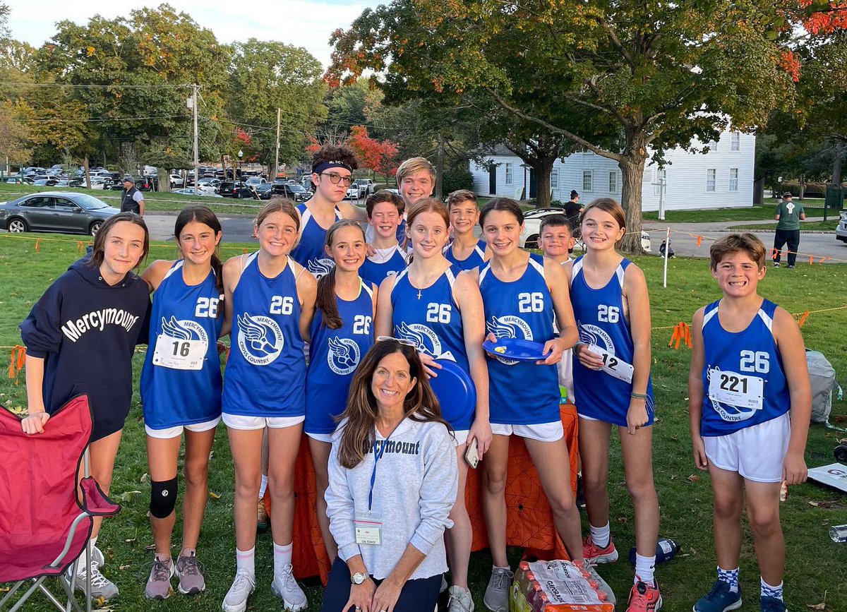 MercymountCDS's tweet image. Don’t just follow your dreams, run after them!  Congratulations to all of our cross country runners as they continue to improve and earn a new personal best time with each race!