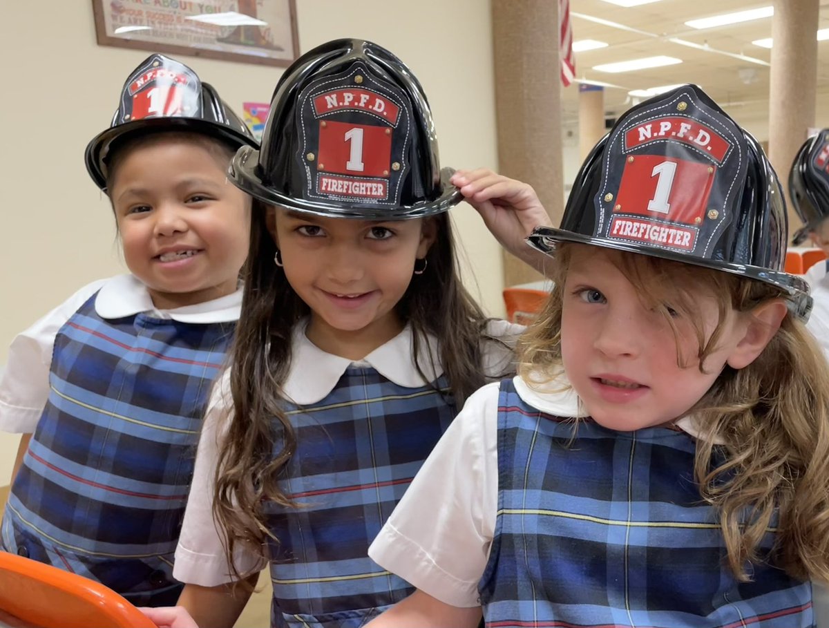 MercymountCDS's tweet image. Stop, drop and roll! Special thanks to Chief Corio for coming to Mercymount and speaking about the importance of fire safety during Fire Prevention Week.   “Fire won’t wait. Plan your escape!”