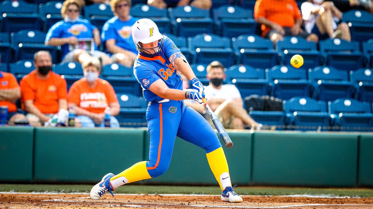 GatorsSB's tweet photo. 🐊 #ThrowbackThursday 🐊 

March 27, 2021 | @Kendyl_23 cranked a two-run 𝘏𝘖𝘔𝘌 𝘙𝘜𝘕 in the 1st inning of game two of the series against LSU to help the Gators win 7-4.#GoGators

🔘The blast extended her hit-streak to 14 games.
🔘 It was also her 224 &amp; 225 career RBI https://t.co/TGKv8gldfc