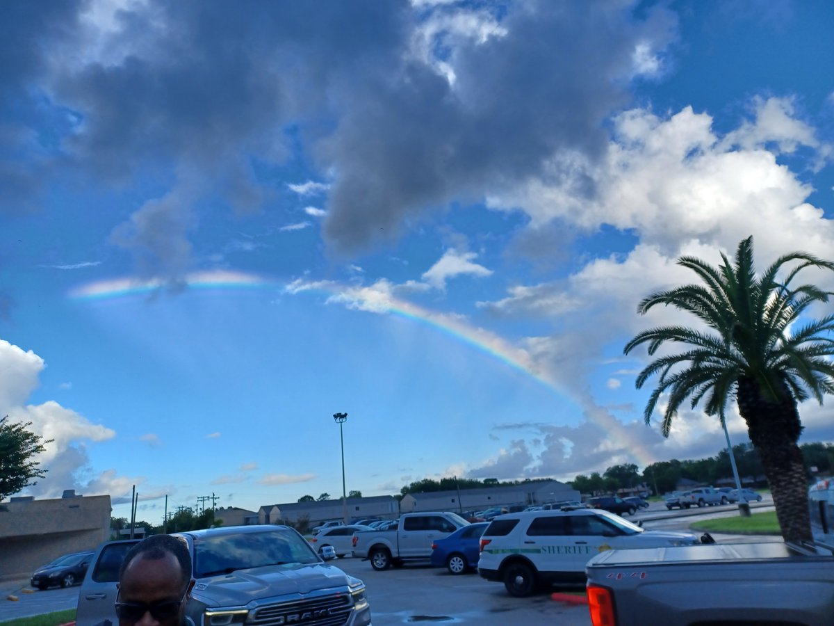 jerrell_hudson's tweet photo. This was the view at morning drop-off. God continues to remind us that He keeps His promises. Let's make sure that we are on the good side of those promises!
#GodIsGood
#GodKnowsallaboutit
#HekeepsHisPromises https://t.co/vNjNG9Revm