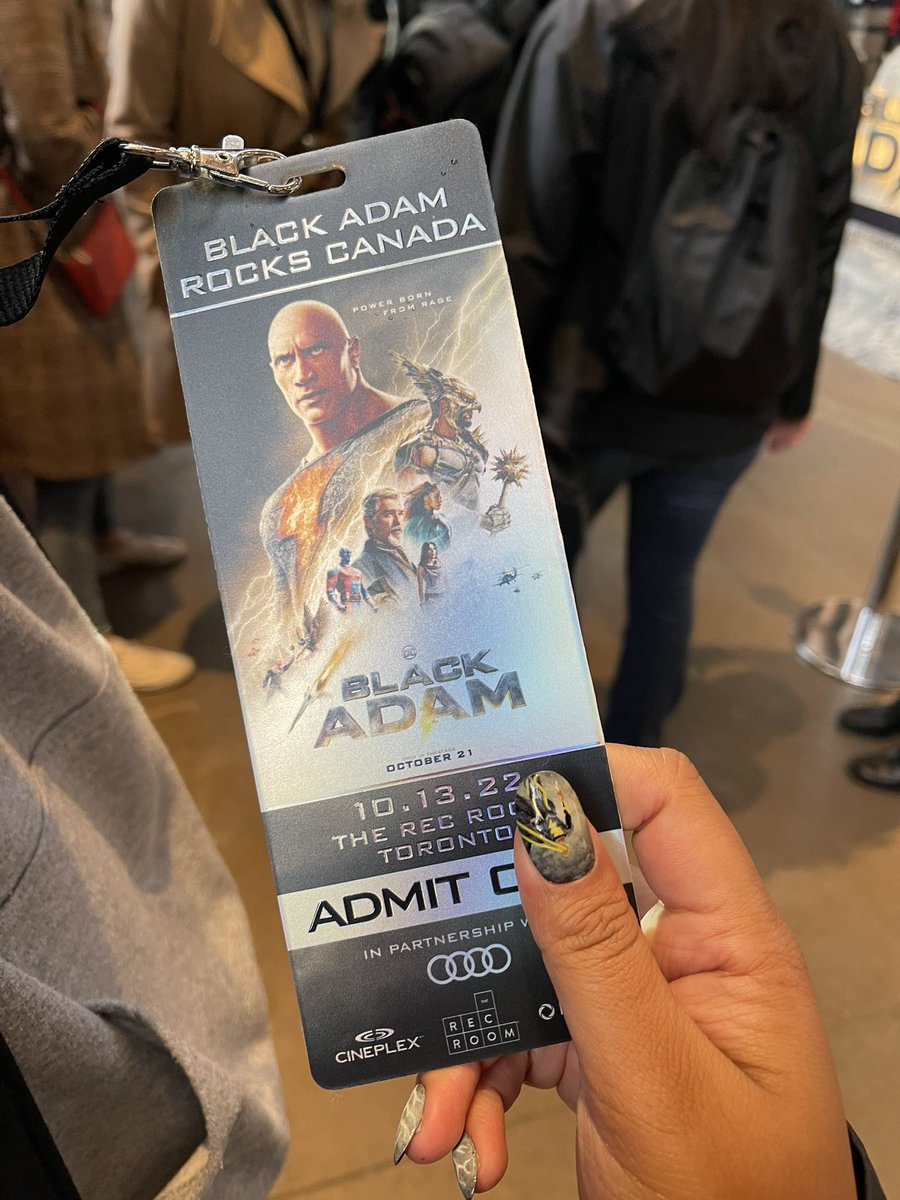 moviestan18's tweet photo. Getting ready to watch Black Adam in Toronto 🇨🇦🤩⚡️ 

#BlackAdam  #BlackAdamRocksCanada #blackadammovie #DwayneJohnson #TheRock https://t.co/lVKTeOEl54