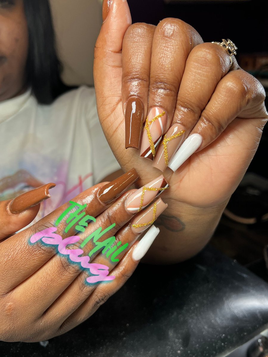 thenailplug1's tweet photo. Fall Inspired Set๐
There are a few appointments available for ASU Homecoming , hope to see you ladies soon!๐
https://t.co/SS379wNSPX
#Alcorn22 #Alcorn23 #Alcorn24 #Alcorn25 #Alcorn26 https://t.co/4V20ZCoE8o