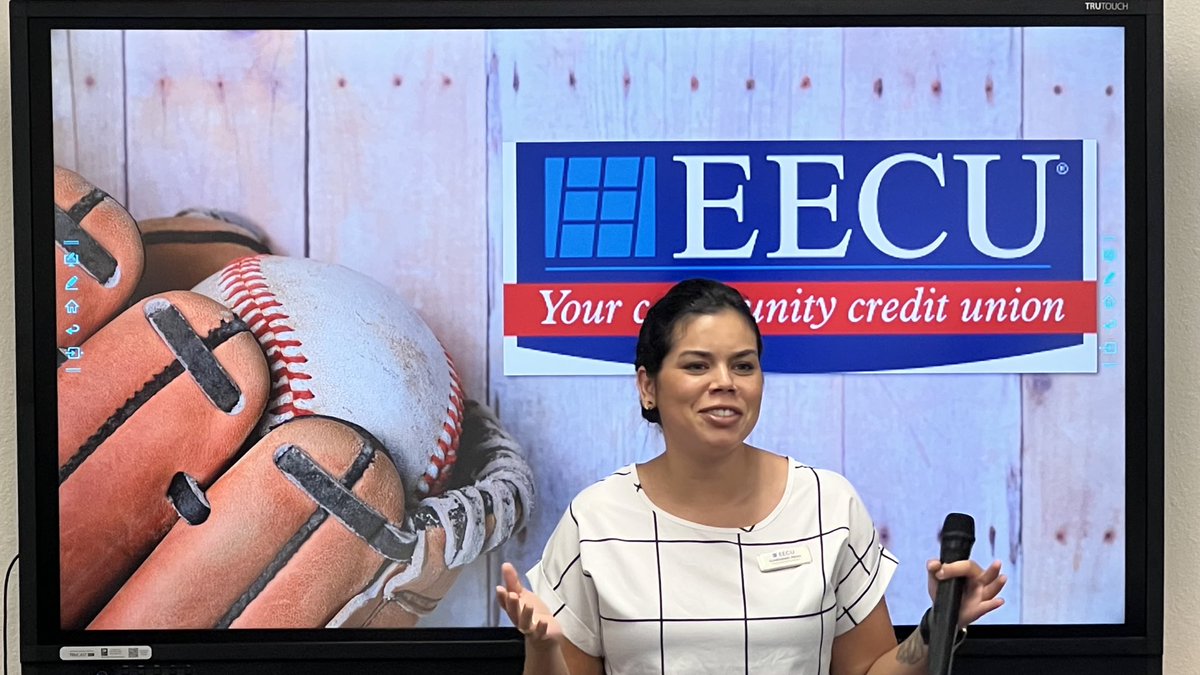 TMFortWorthISD's tweet photo. Day 3 of #HiringReimagined2022 concluded with triads creating a team pennant to commemorate their learning and our sponsor @EECUdfw was kind enough to bring awards for the winning teams. We thank them for supporting our great district, @FortWorthISD! https://t.co/RSn3Pi5oFK
