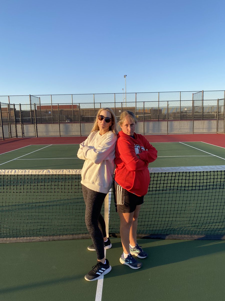 TennisSja's tweet photo. Last practice before the girls take on state tomorrow!! Good luck ladies! #sjate https://t.co/80uVyF3nft