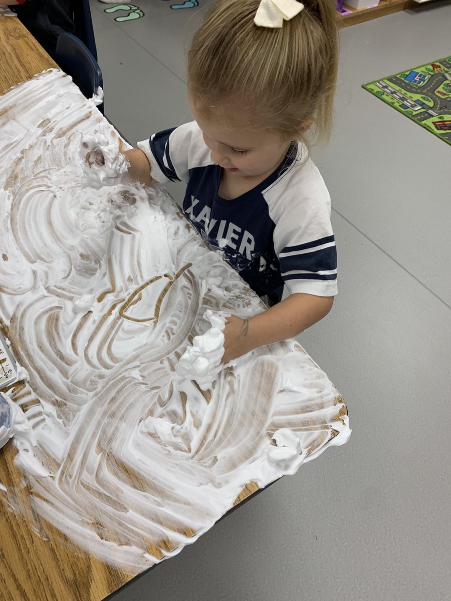 MPreschoolers's tweet photo. Practicing our letters just got a lot more fun….. and messy! 😄🎉🤍 #sensory #preschoolrocks #littlezeps #gozeps #letterpractice https://t.co/U6ZwuMeakK