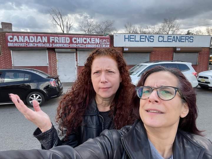 KGodpet's tweet photo. What the hell is Canadian fried chicken and why are they never open 😆

#Dom #Canadiens #sub #subbyboy https://t.co/1FNZn6CIWw