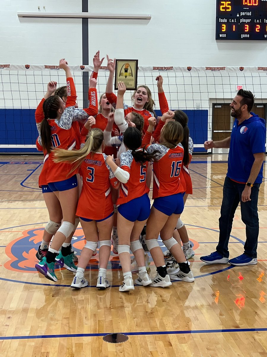 NPGrizzliesVB's tweet photo. 1st year in the GAC conference and now CHAMPIONS. These girls worked so hard for this and deserve nothing less. #GoGrizz https://t.co/gkdDST2eVJ