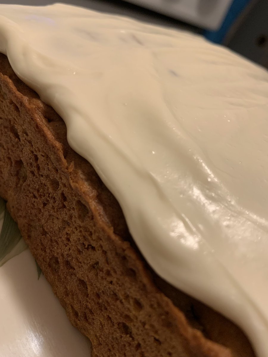 SweetCakers's tweet photo. Keeping busy making yummy fall treats!
This is a pumpkin spiced coffee cake with cream cheese frosting π§
#FlavoursOfFall #Baking #Homemade https://t.co/k4l6ND0QEb