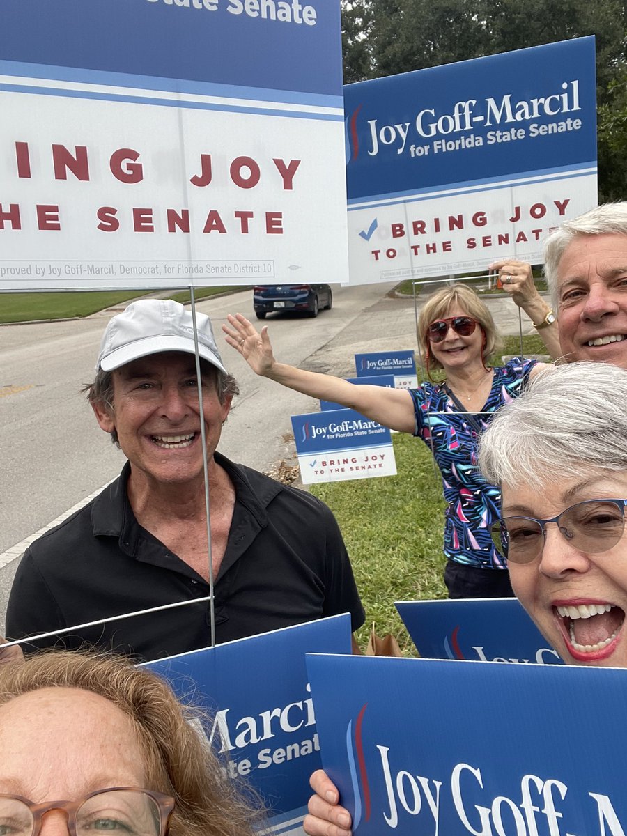 537votes's tweet photo. Winter Parkers rolling out for @joyforfl Letโs bring it home! #Fl2022 #Election2022 #LoveFl #FalPol #FlLeg #JoyGoffMarcil #FLSD10 @TastyChomps @Scott_Maxwell @Jason_Garcia #ghostcandidate https://t.co/QQMtnHIPKW