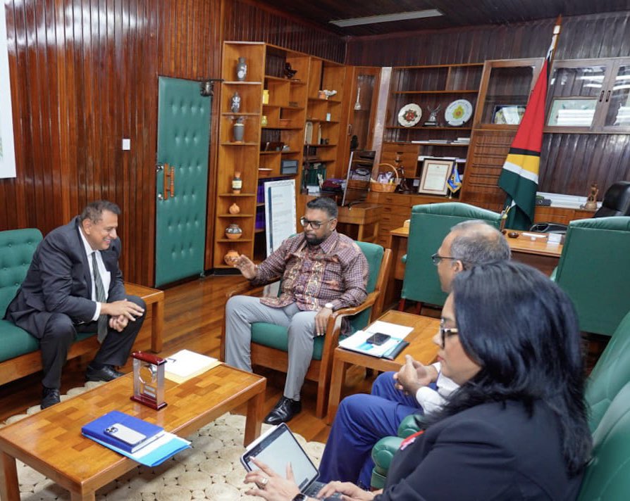 ramyelbatrawi's tweet photo. Meeting with the President oh Guyana. https://t.co/nx4FLs57sr