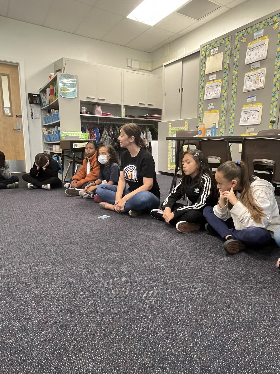 TY to Dr. Prager for supporting our journey of creating safe spaces of belonging for Ss.Keeping our Ss at the center by revisiting our LBUSD commitment to THEM…then took it to action in a welcoming activity where Ss shared good things about who they are.Good Day. #proudtobeLBUSD