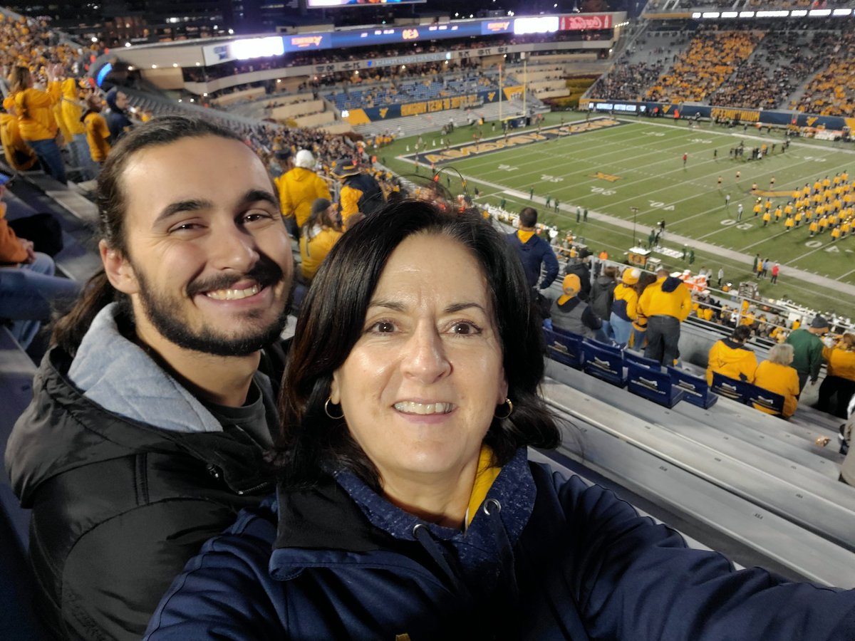 maryellen_large's tweet photo. #WVUGame https://t.co/9vvbgs7HZo