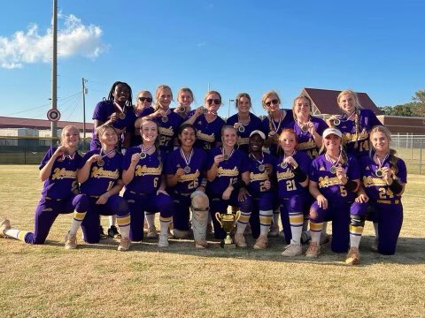 ciara20stephens's tweet photo. REGION CHAMPS!!🏆🤩 @NickiLevering @CodeeYeske @ccgaathletics @DukesPremier18u @JCHSfpSoftball https://t.co/CoRMUqjqar