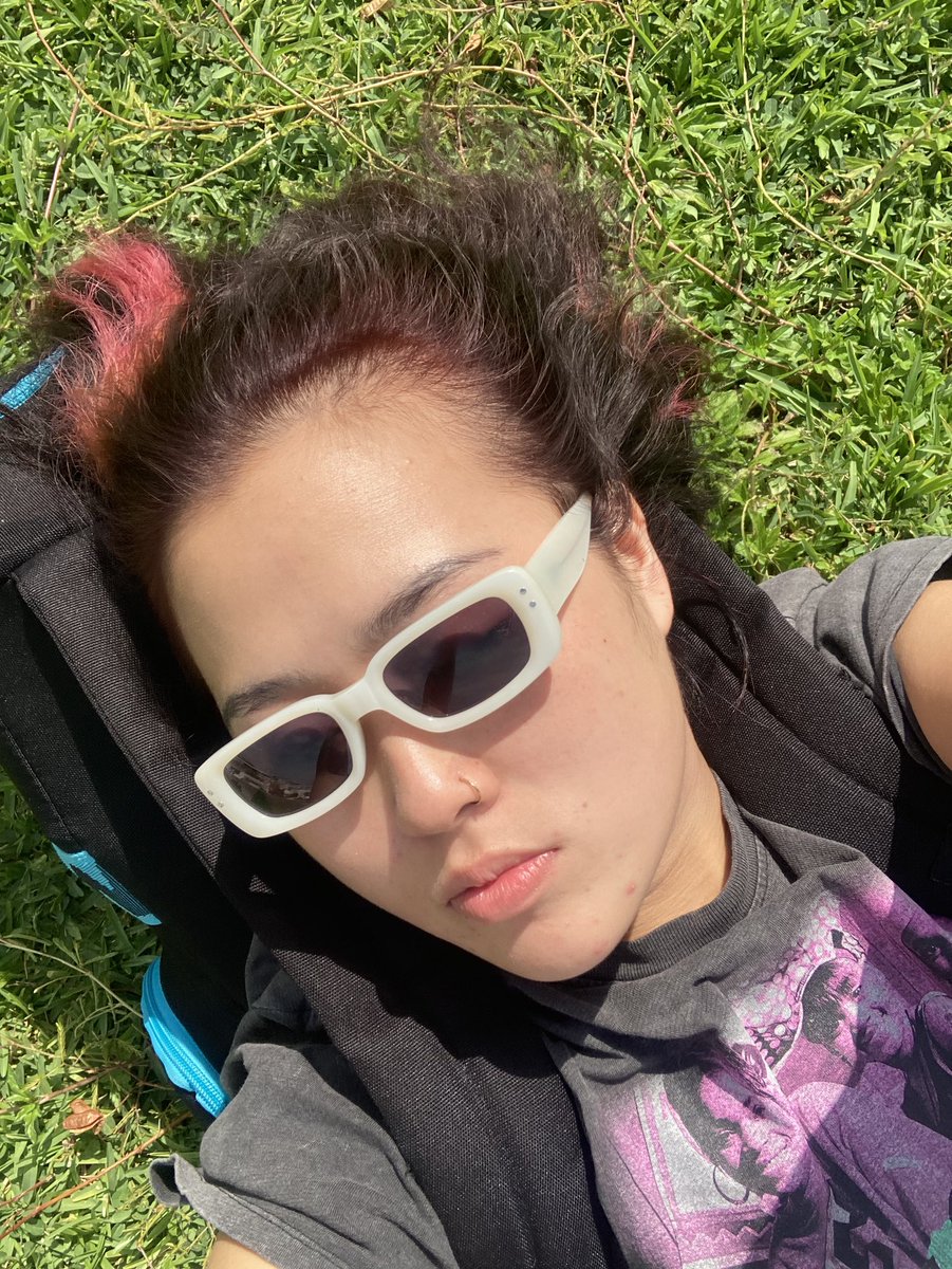 アユミ tweet media