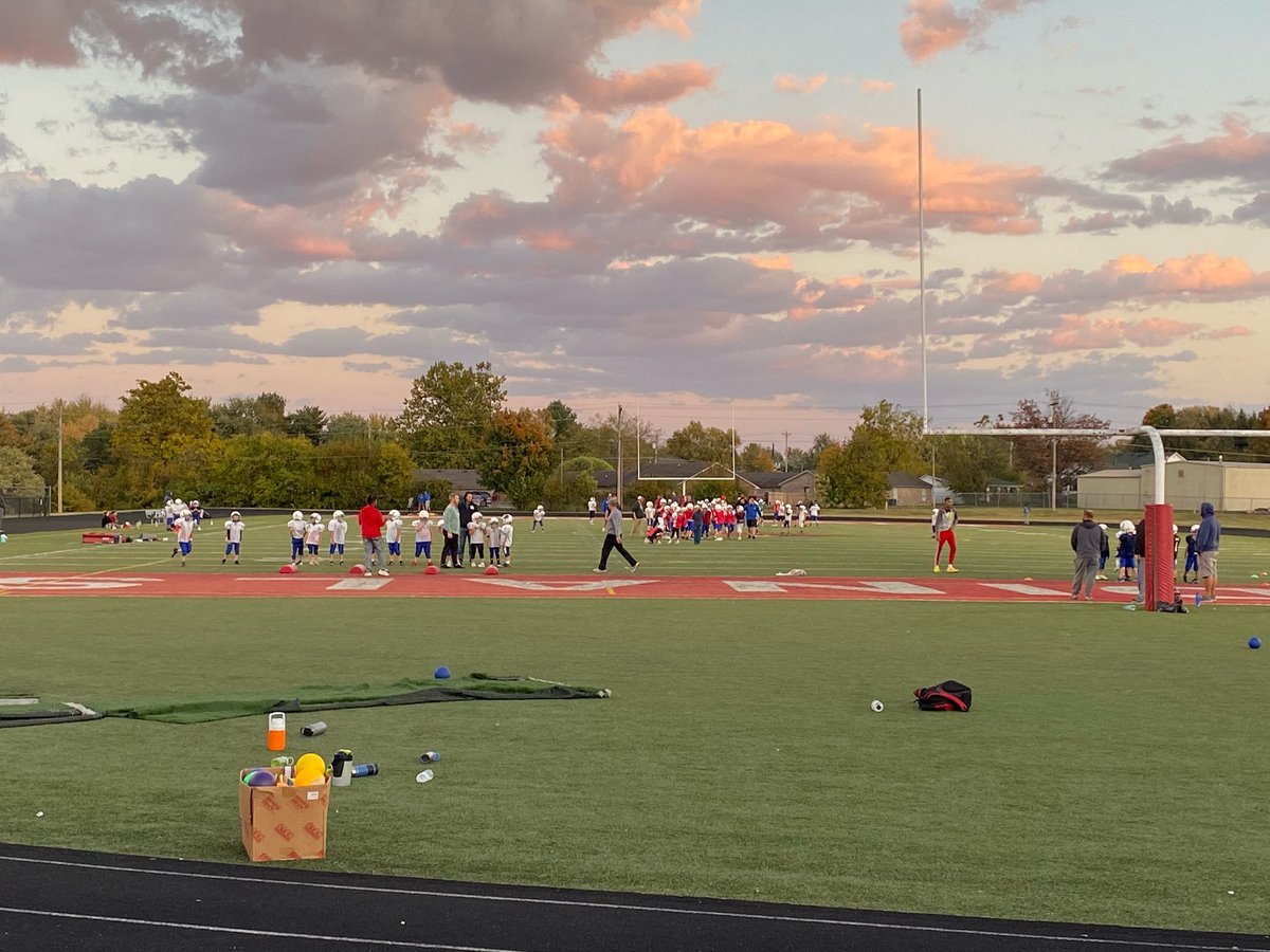 FULLNELSONFOOT1's tweet photo. How do you build a house? From the ground up! Awesome to see our youth football teams practicing at their future home. #FULLNELSON https://t.co/et5GvDQySB