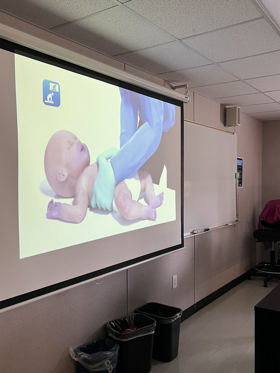 cpkcareercenter's tweet photo. Congrats to our EMT students for earning their CPR certification today!💚🌪💙 #3Cs #ProudtobeCCC #FutureEMT https://t.co/5lemfD0avA