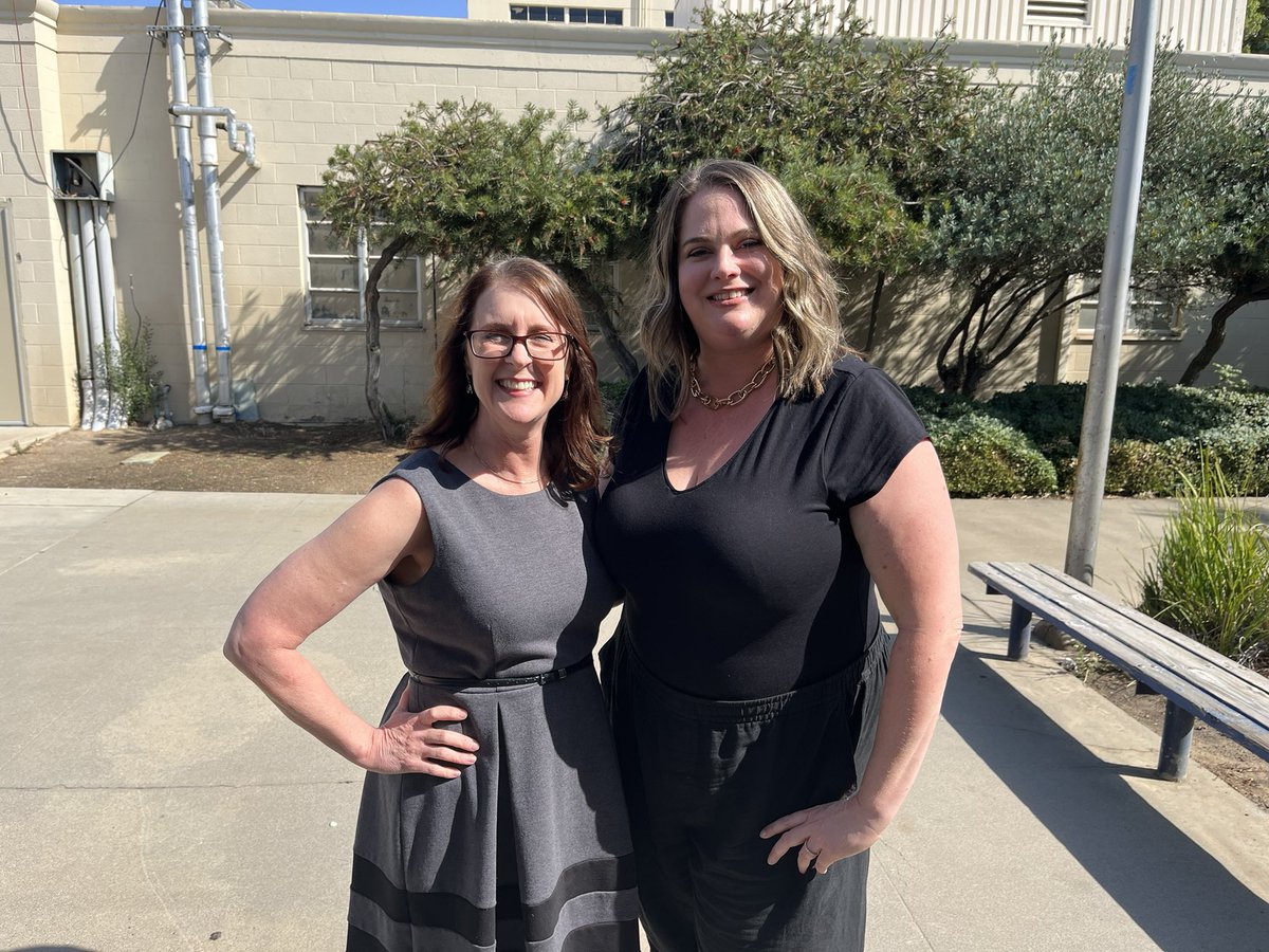 BetsyHays's tweet image. TY @TanyaOz for visiting with my #ADPRDogs today @Fresno_State along with @wisematize - such a lively and useful discussion about all things advertising and public relations! 🎉 #MCJFam