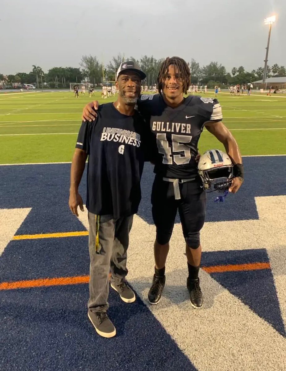 Lamont Green Jr. records 5 sacks in tonight’s game vs. The Benjamin School Green Jr. (6-4, 228) has racked up 12.5 sacks in the last three games during his senior season. The 4-star has accumulated a jaw-dropping 16 sacks in approximately six games.
